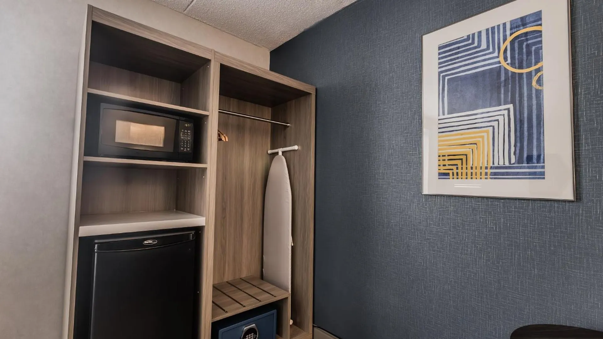 Holiday Inn Express Toronto-North York By Ihg Toronto