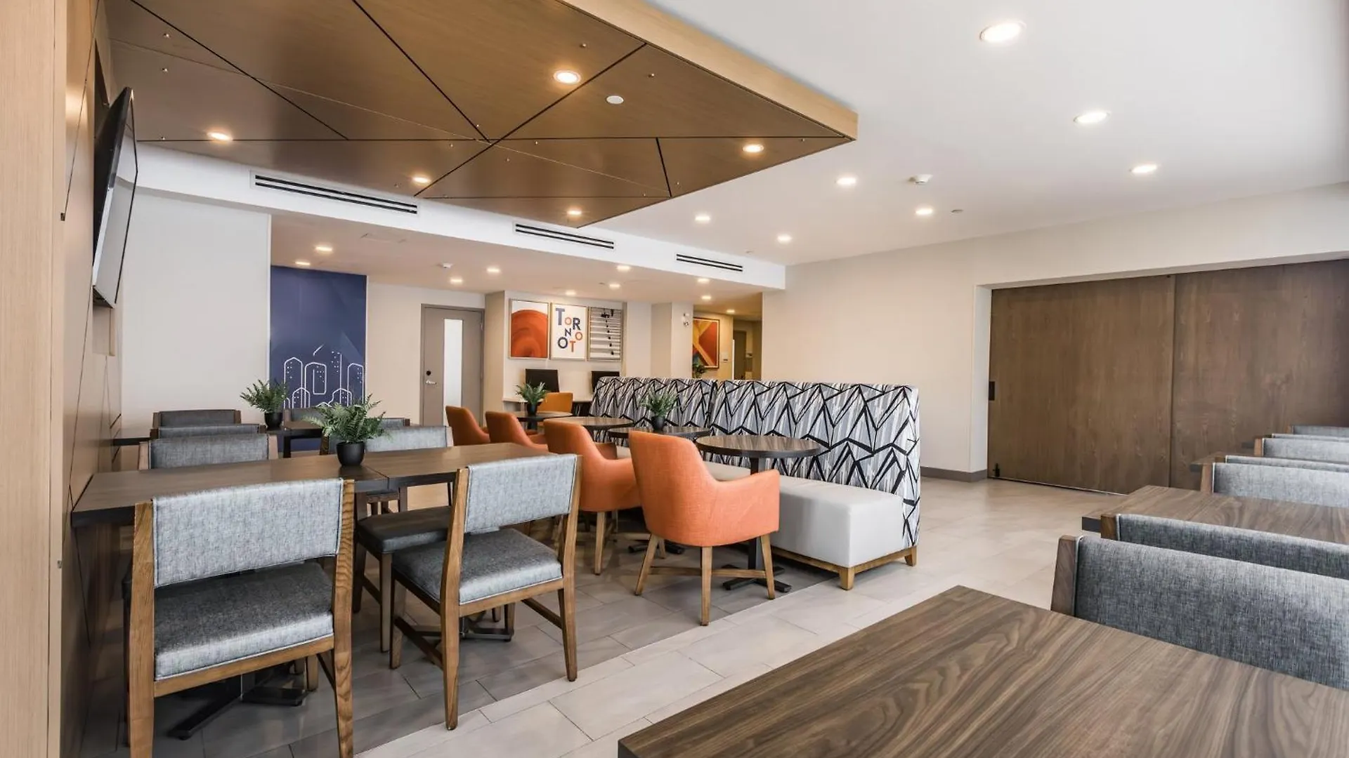 Holiday Inn Express Toronto-North York By Ihg Toronto