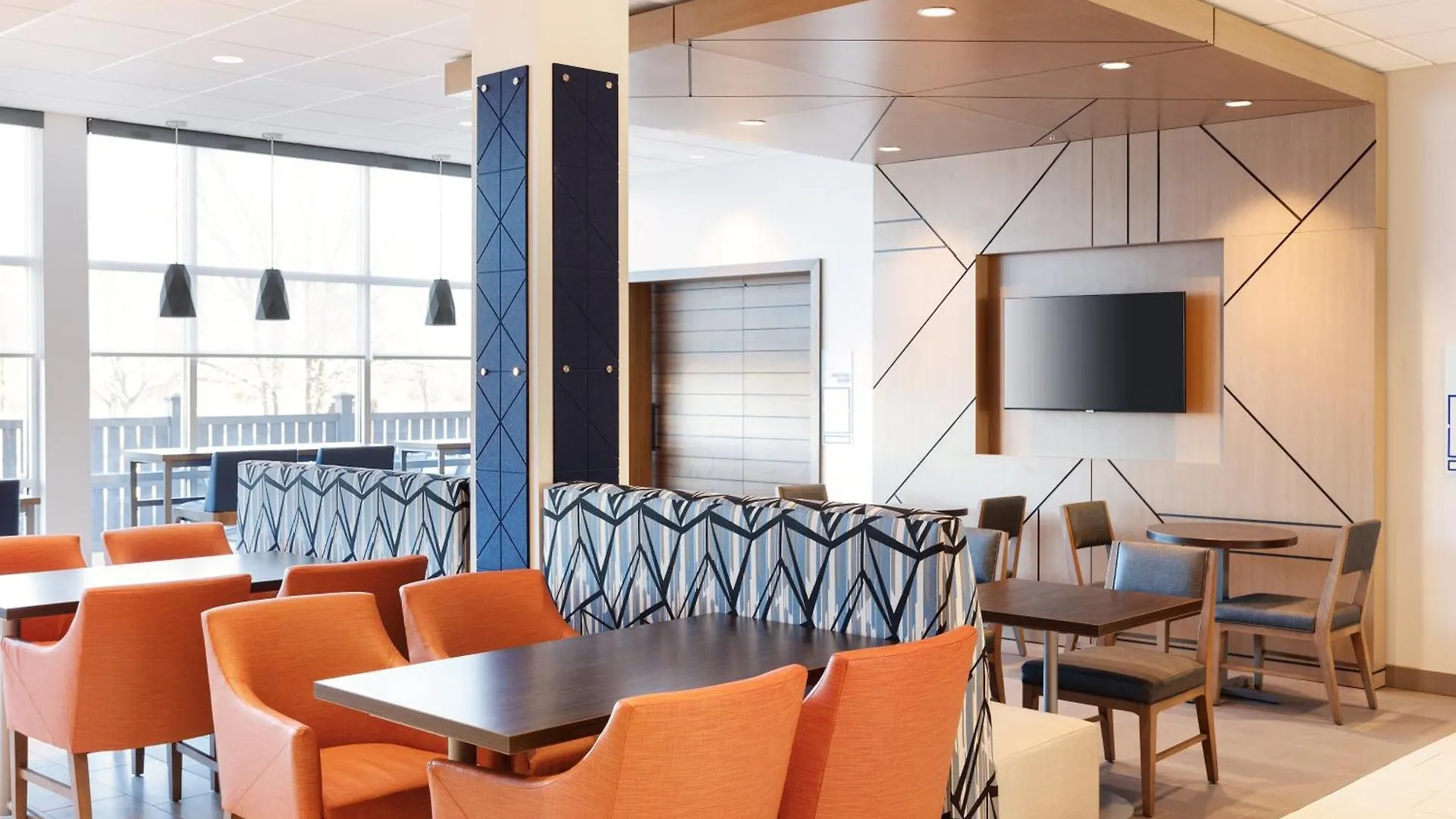 Holiday Inn Express Toronto-North York By Ihg