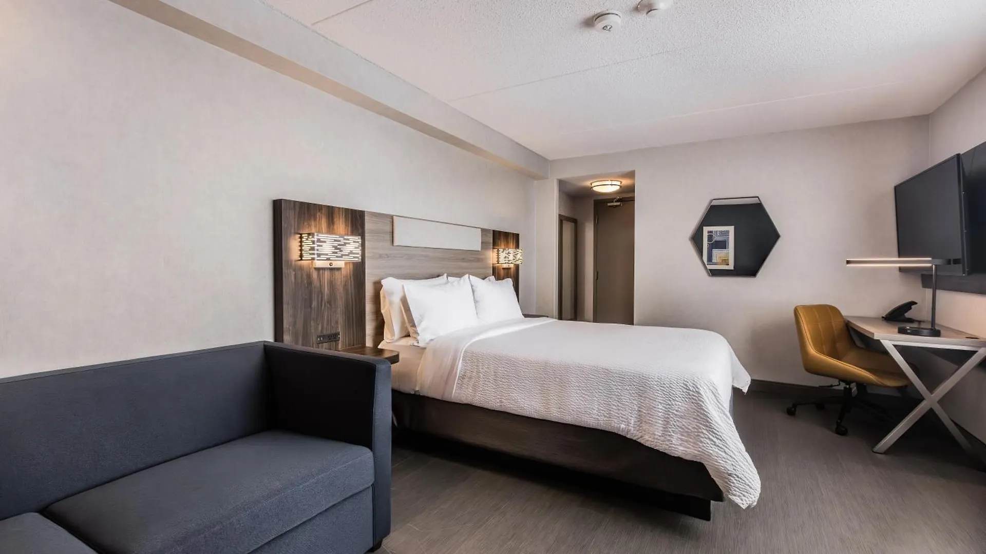 Hotel Holiday Inn Express Toronto-North York By Ihg