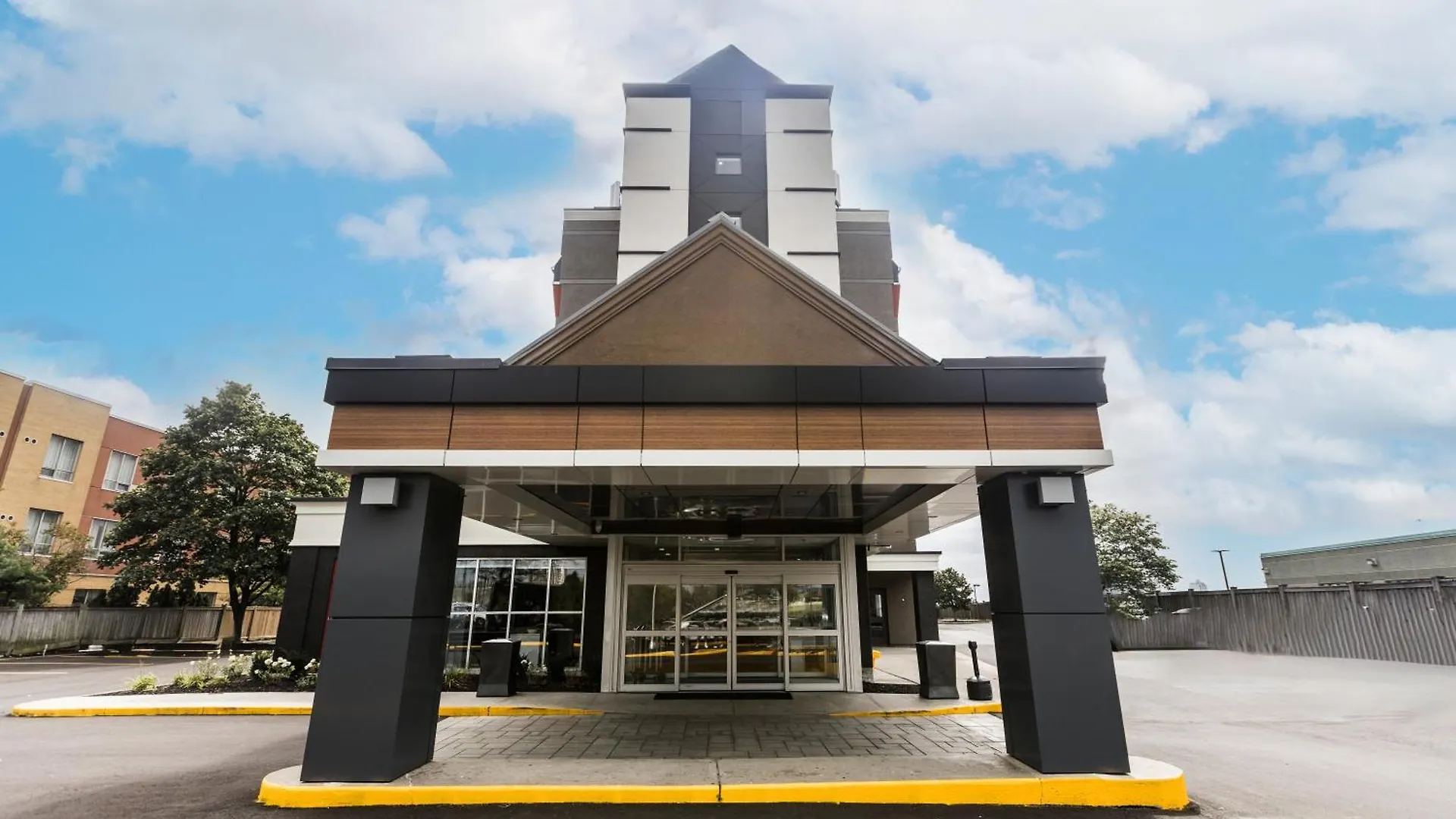 Holiday Inn Express Toronto-North York By Ihg Hotel Toronto
