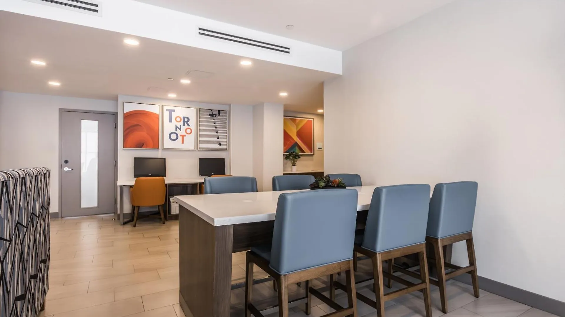 Holiday Inn Express Toronto-North York By Ihg Toronto