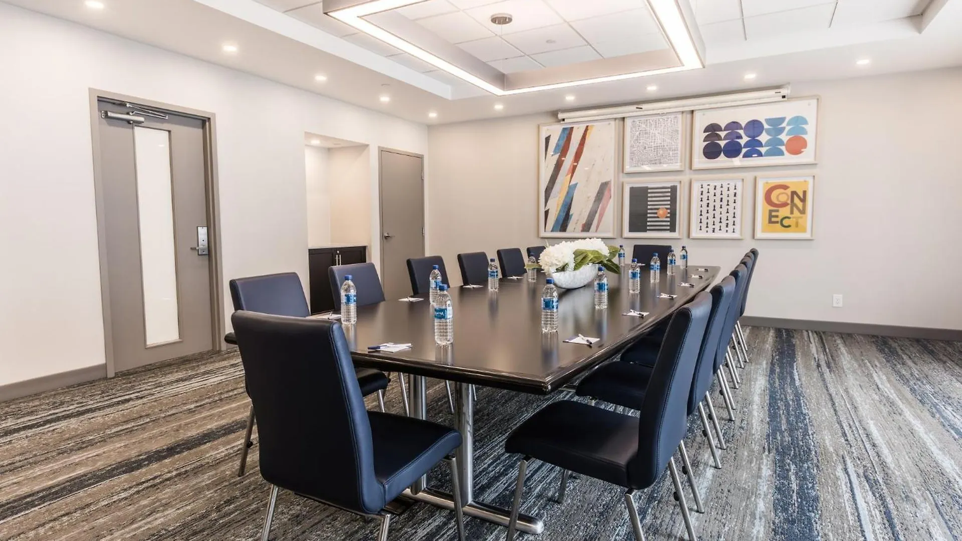 Holiday Inn Express Toronto-North York By Ihg Hotel