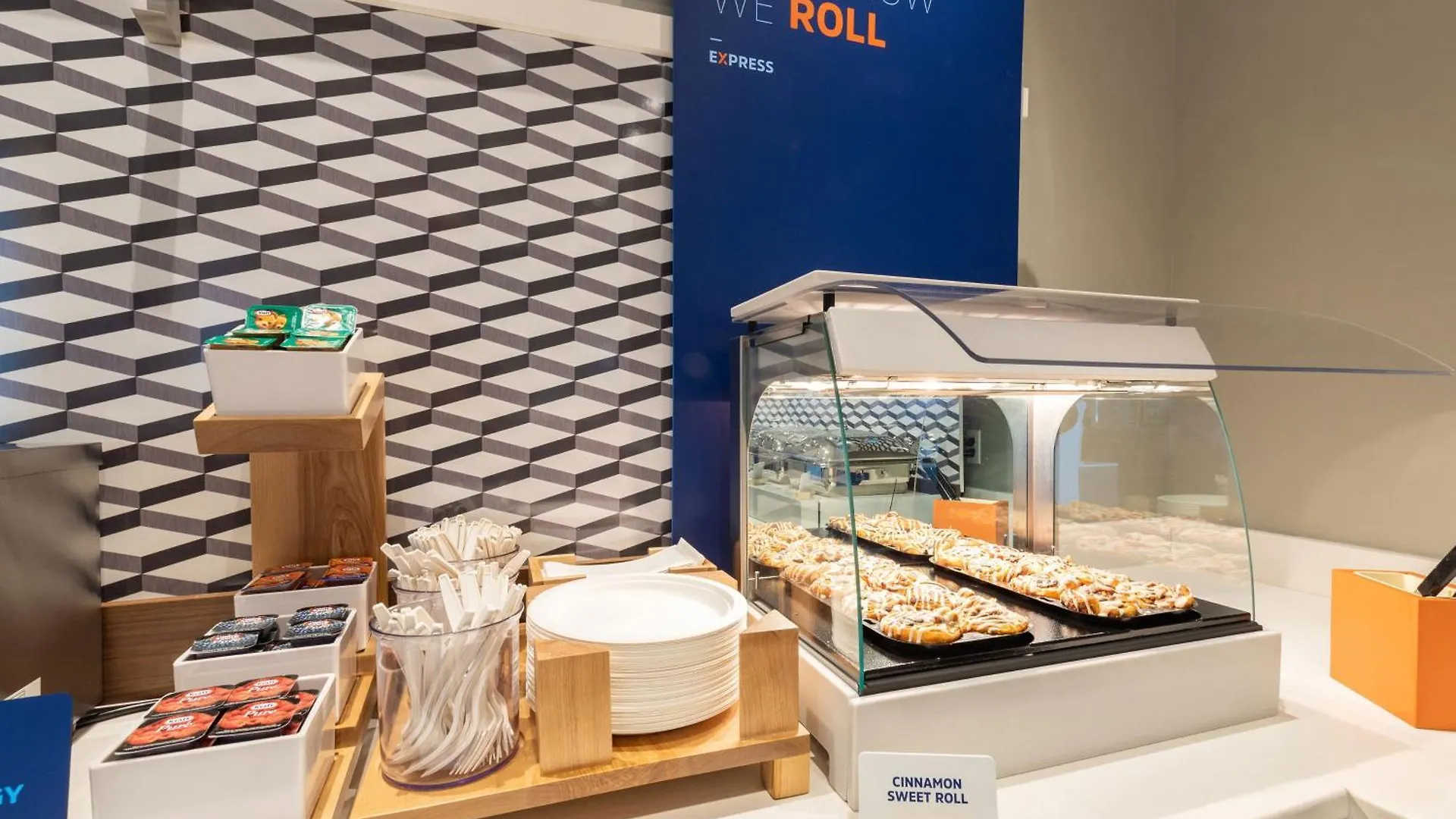Hotel Holiday Inn Express Toronto-North York By Ihg